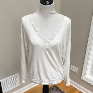 White House Black Market white V-Neck Sweater, Sz M
